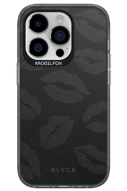 Dark Lips - Apple iPhone 14 Pro