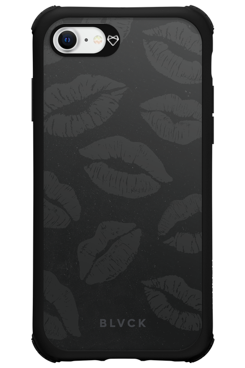 Dark Lips - Apple iPhone 8