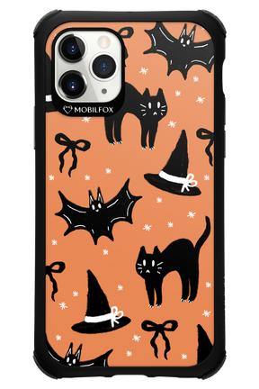 Cat & Bat - Apple iPhone 11 Pro