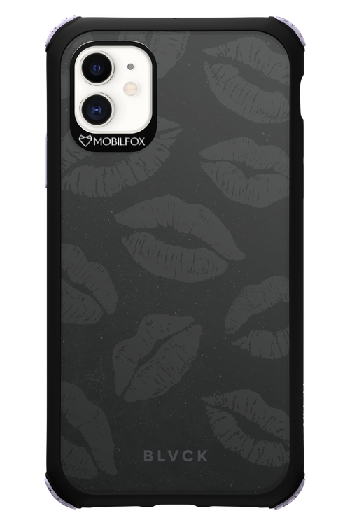 Dark Lips - Apple iPhone 11