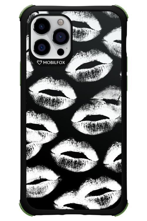 Ghost Kiss Black - Apple iPhone 12 Pro