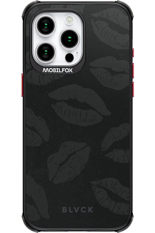 Dark Lips - Apple iPhone 15 Pro Max