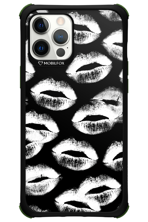 Ghost Kiss Black - Apple iPhone 12 Pro Max