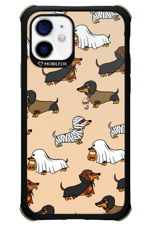 Scary Dachshund - Apple iPhone 12