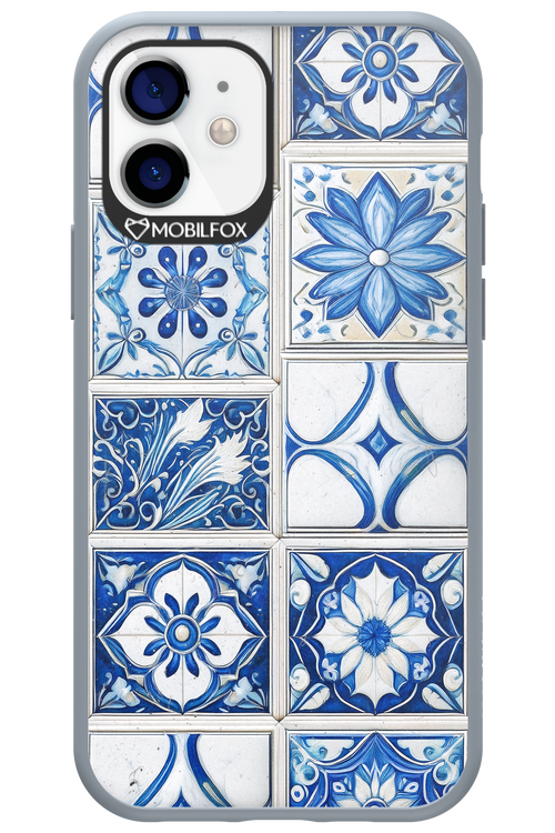 Antique - Apple iPhone 12