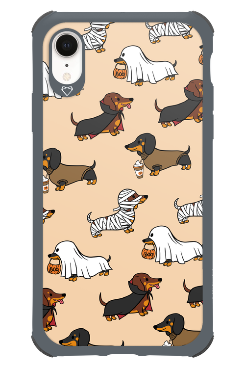 Scary Dachshund - Apple iPhone XR