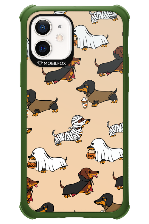 Scary Dachshund - Apple iPhone 12