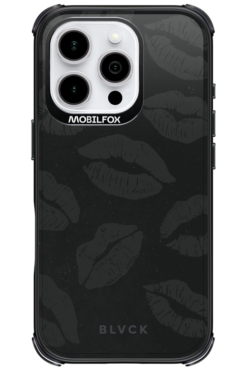 Dark Lips - Apple iPhone 16 Pro