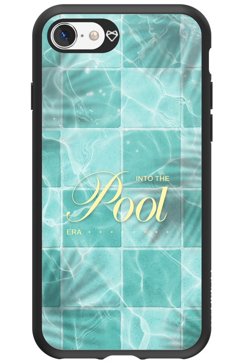 Into the Pool - Apple iPhone SE 2020