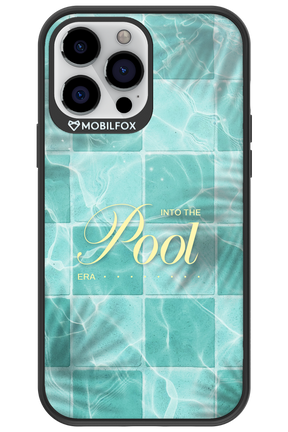 Into the Pool - Apple iPhone 13 Pro Max