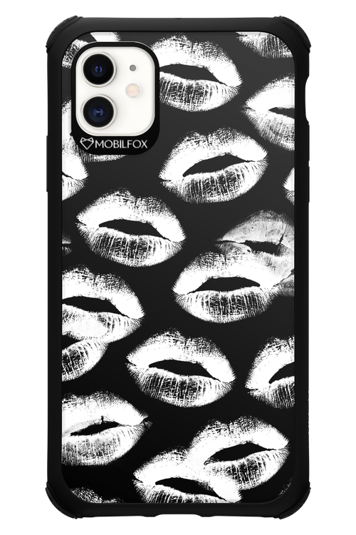 Ghost Kiss Black - Apple iPhone 11