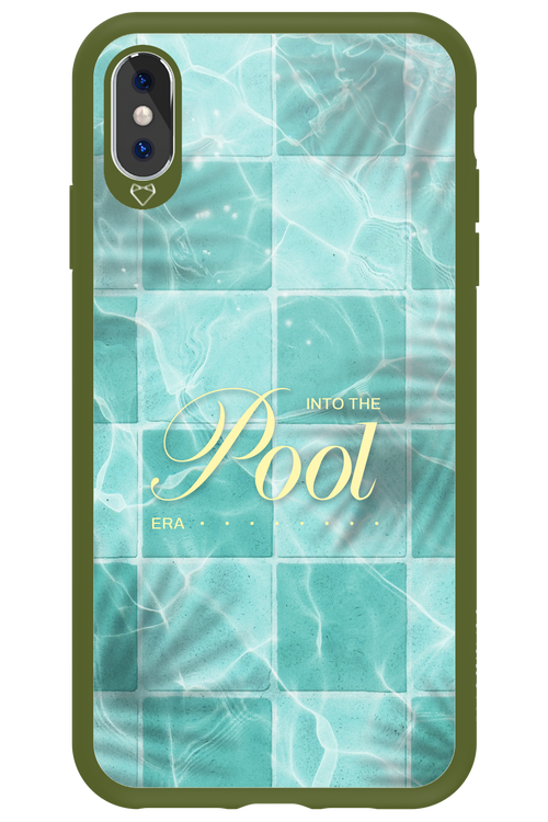 Into the Pool - Apple iPhone XS Max
