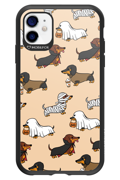 Scary Dachshund - Apple iPhone 11
