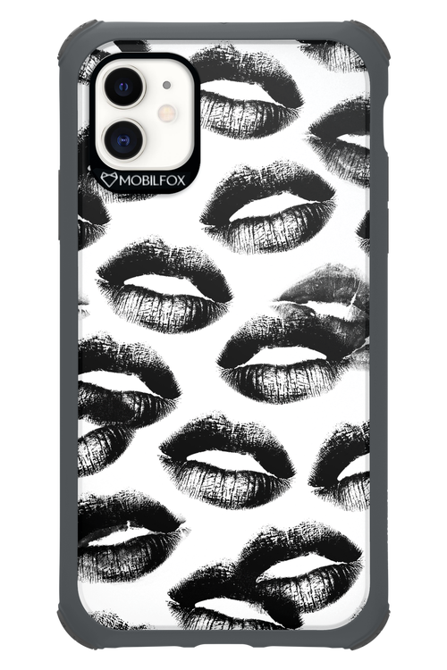 Ghost Kiss - Apple iPhone 11