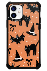 Cat & Bat - Apple iPhone 12