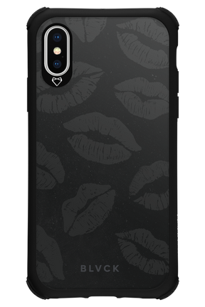 Dark Lips - Apple iPhone XS