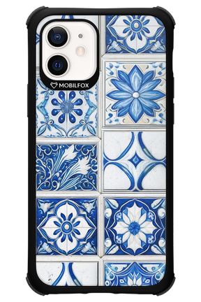 Antique - Apple iPhone 12