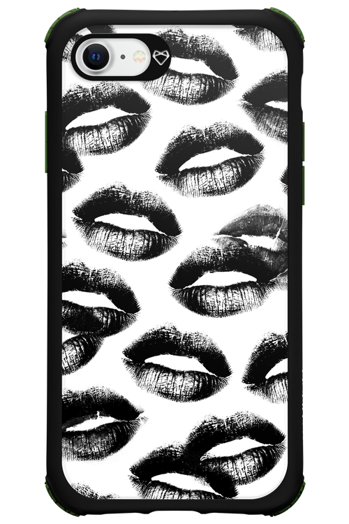 Ghost Kiss - Apple iPhone 8