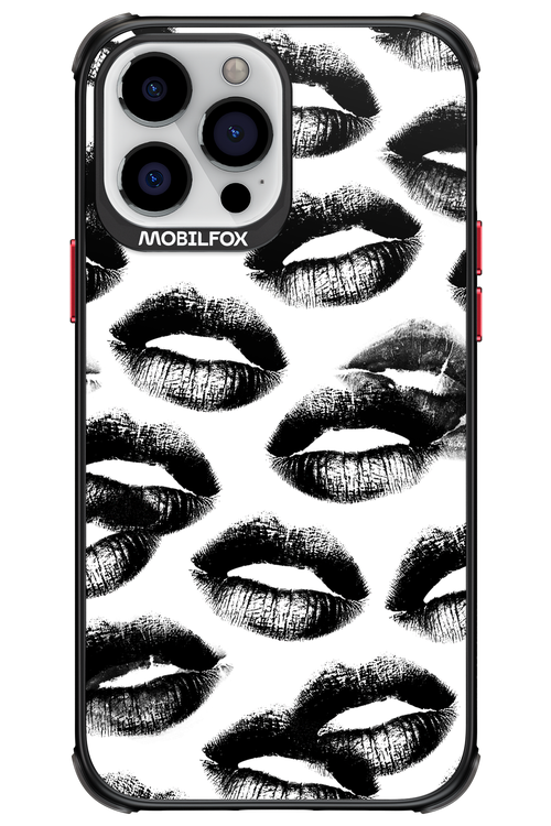 Ghost Kiss - Apple iPhone 13 Pro Max