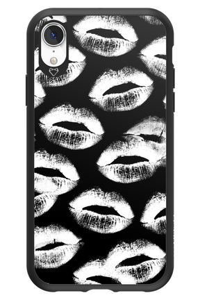 Ghost Kiss Black - Apple iPhone XR