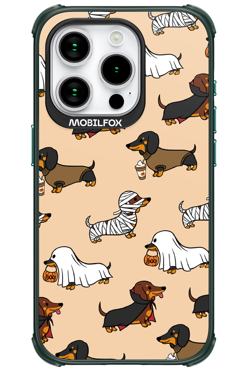 Scary Dachshund - Apple iPhone 15 Pro