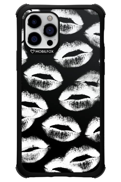 Ghost Kiss Black - Apple iPhone 12 Pro