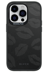 Dark Lips - Apple iPhone 14 Pro